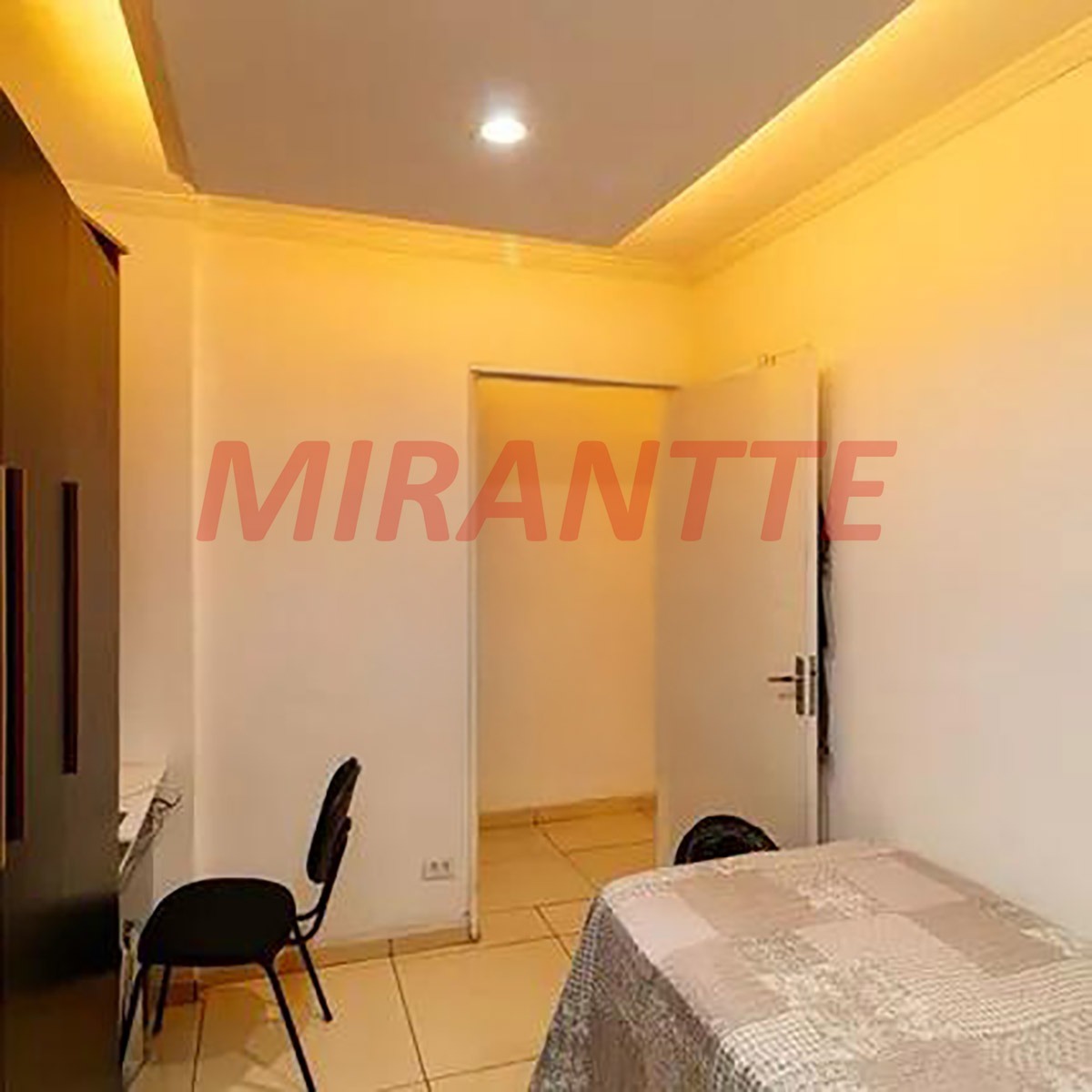 Apartamento de 54m² com 2 quartos em Parque Vitoria
