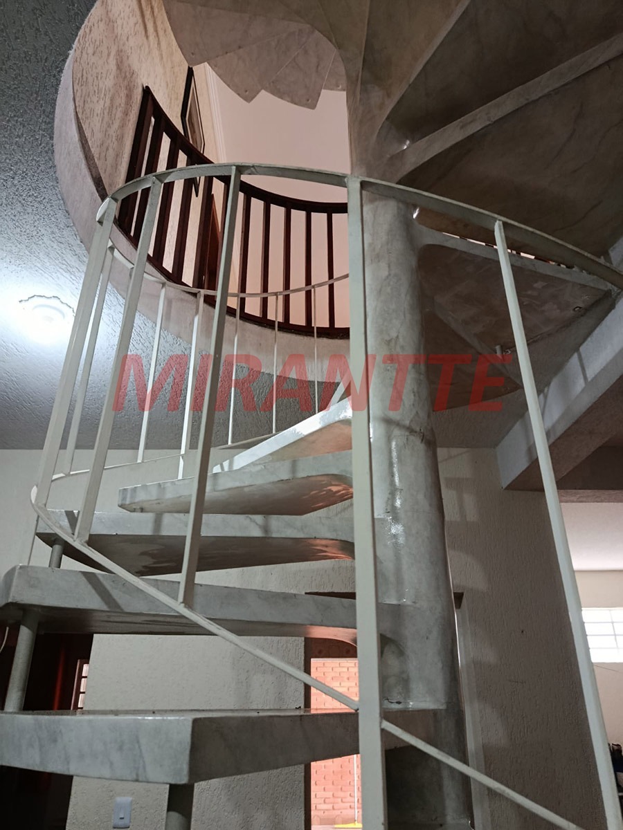 Sobrado de 340m² com 5 quartos em Lauzane Paulista
