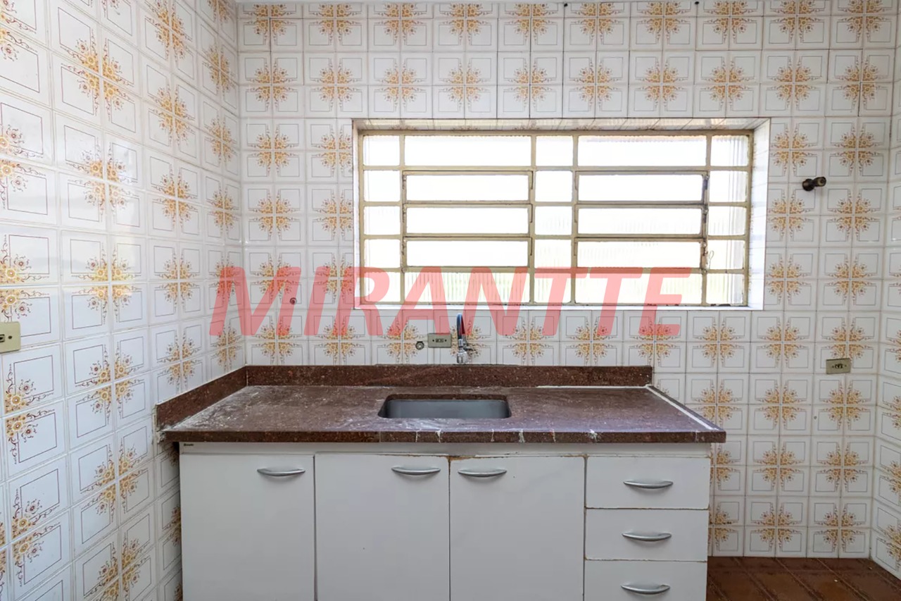 Sobrado de 224m² com 4 quartos em Vila Leonor