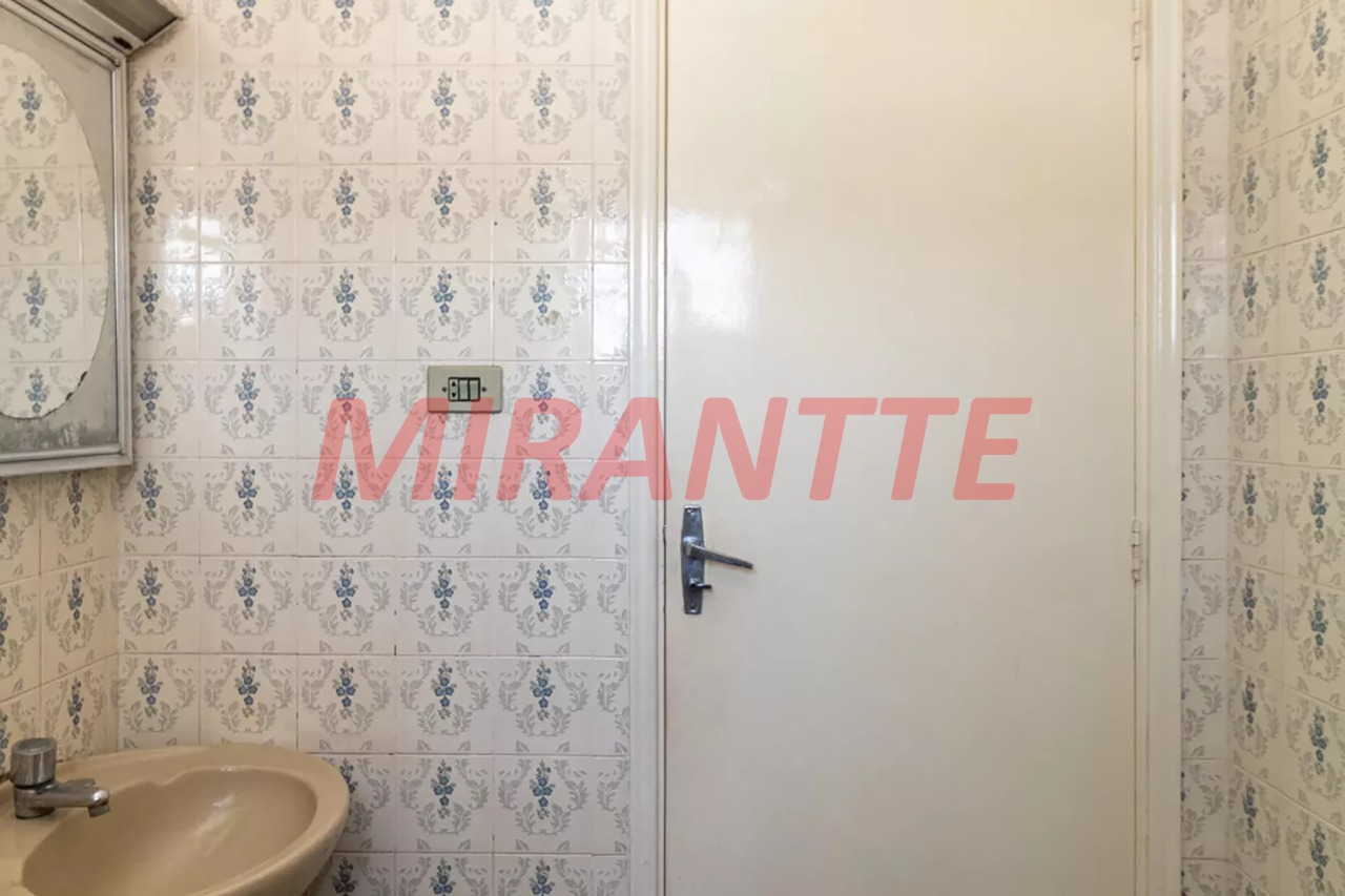 Sobrado de 224m² com 4 quartos em Vila Leonor