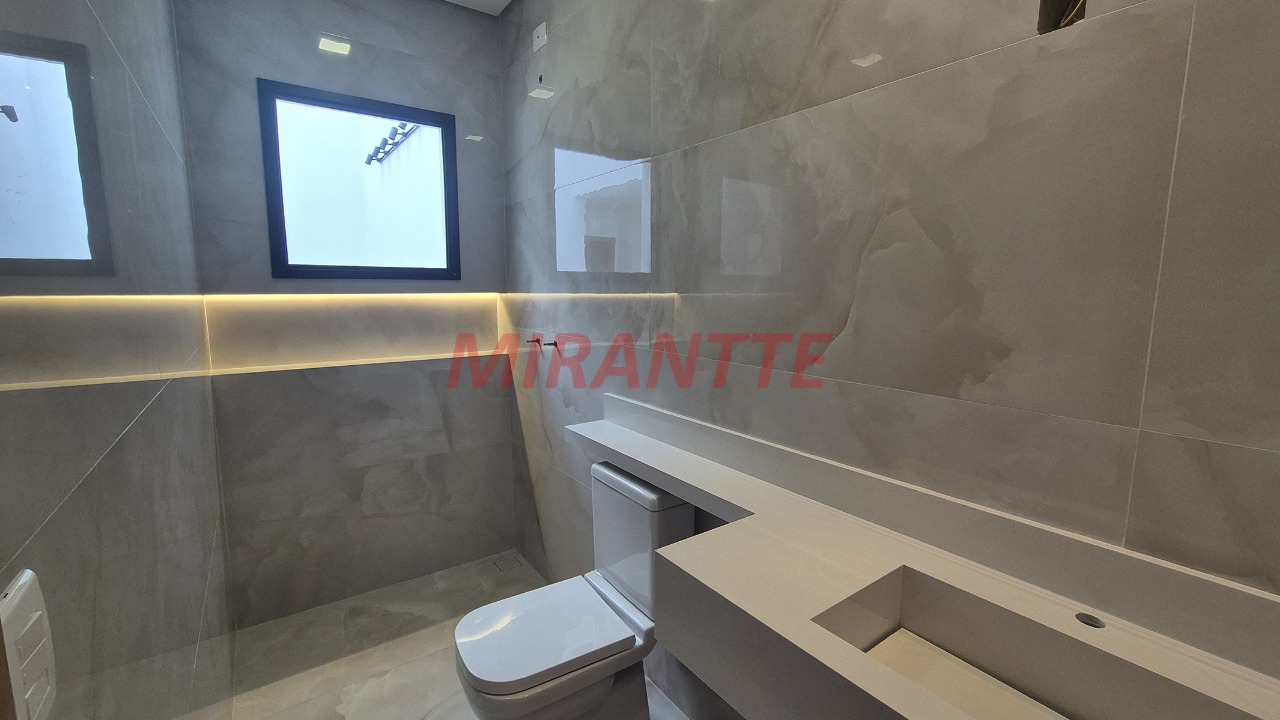 Sobrado de 210m² com 3 quartos em Chácara Santo Antônio (Zona Leste)