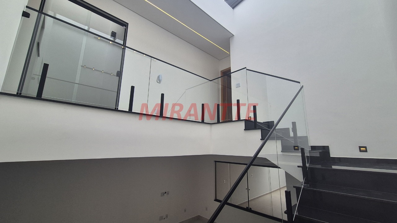 Sobrado de 210m² com 3 quartos em Chácara Santo Antônio (Zona Leste)