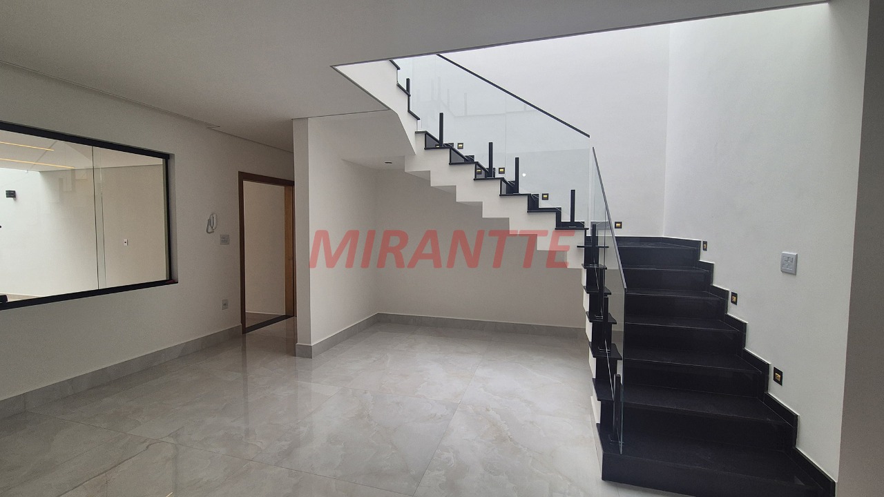Sobrado de 210m² com 3 quartos em Chácara Santo Antônio (Zona Leste)