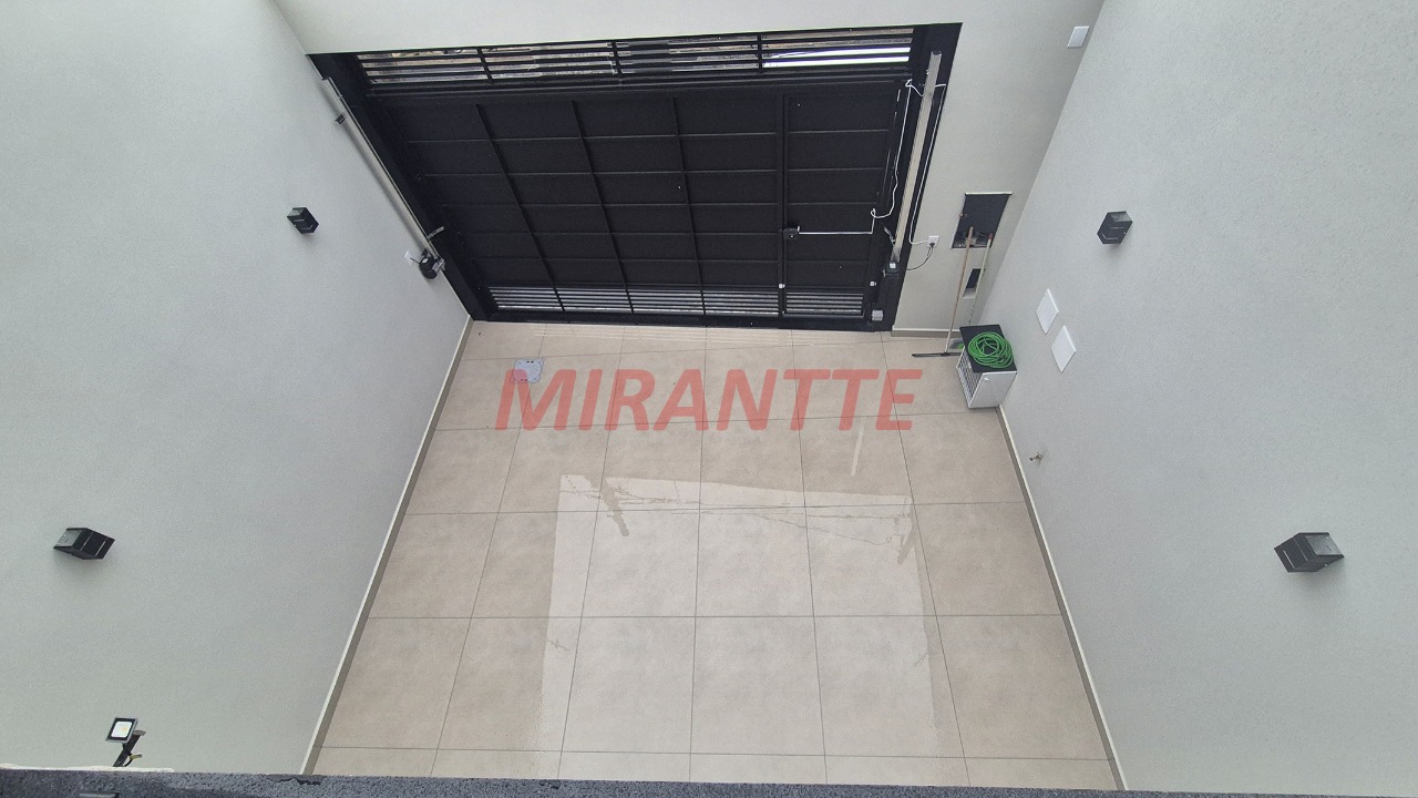 Sobrado de 210m² com 3 quartos em Chácara Santo Antônio (Zona Leste)