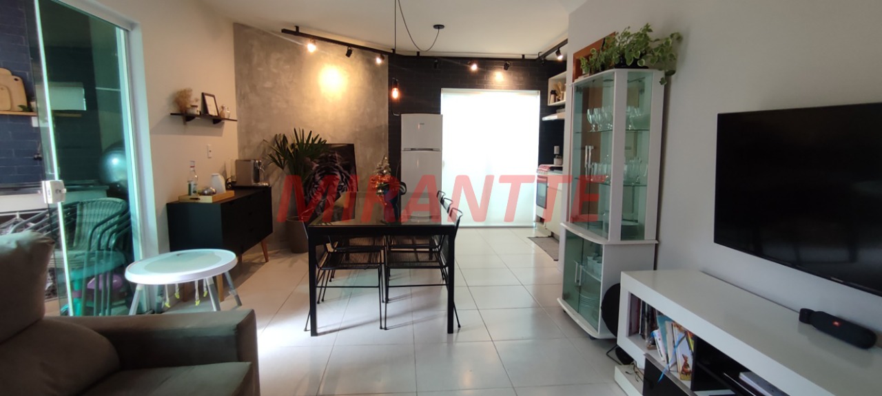 Cond. fechado de 55m² com 2 quartos em Vila Mazzei