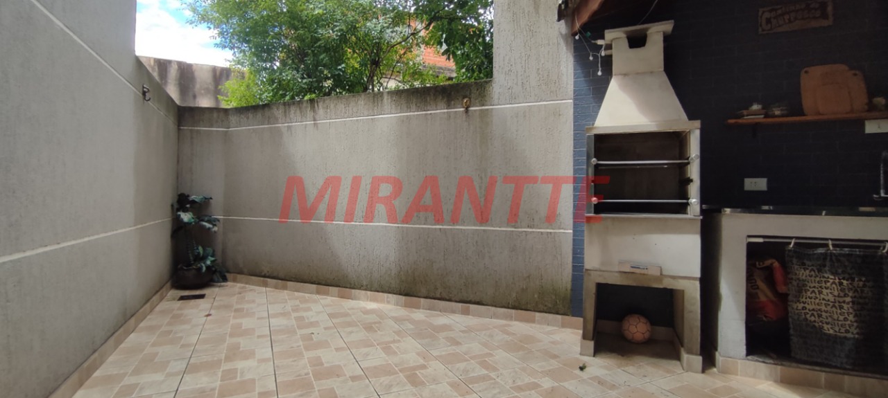 Cond. fechado de 55m² com 2 quartos em Vila Mazzei