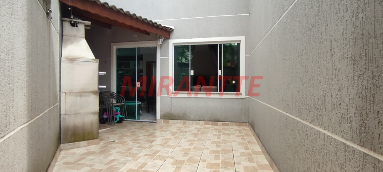 Cond. fechado de 55m² com 2 quartos em Vila Mazzei