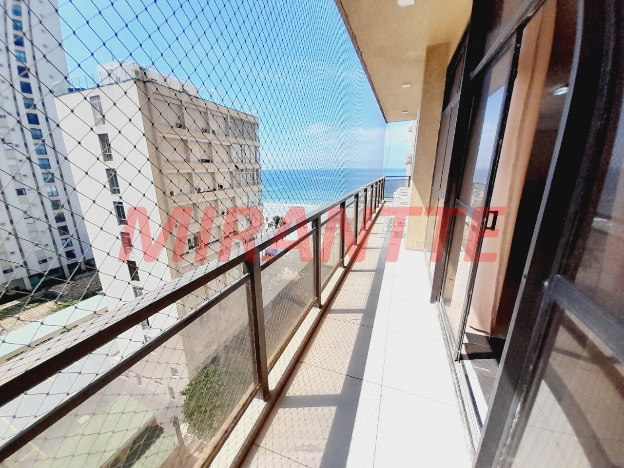 Apartamento de 166m² com 3 quartos em Pitangueiras