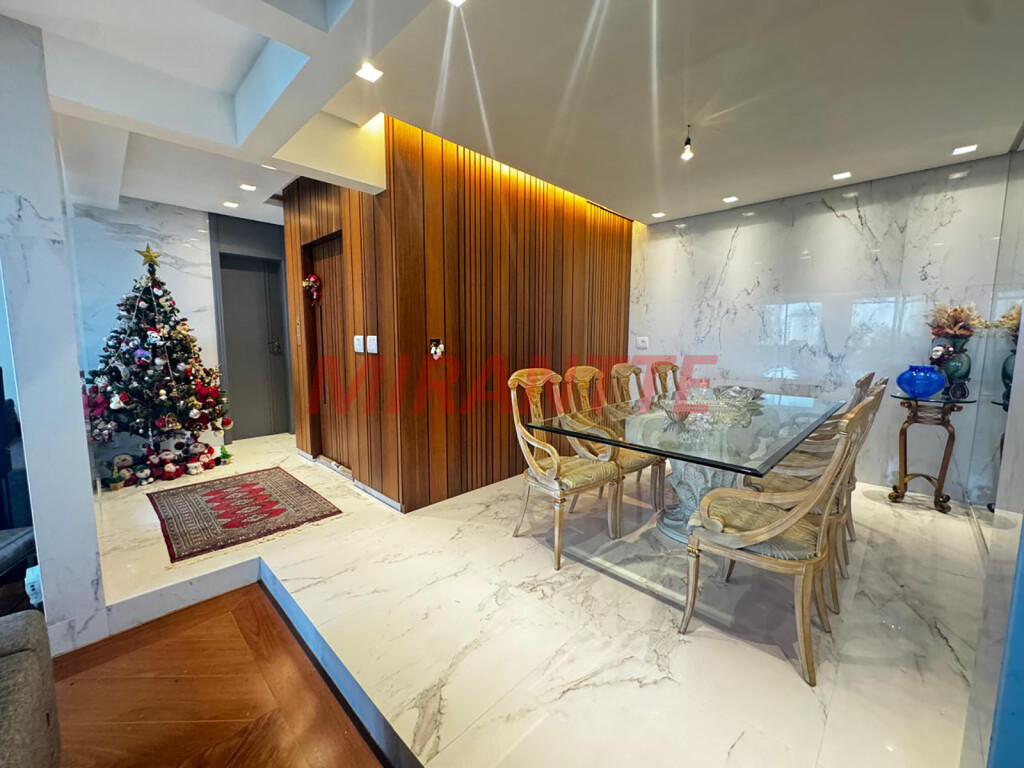 Apartamento de 212m² com 4 quartos em Santana