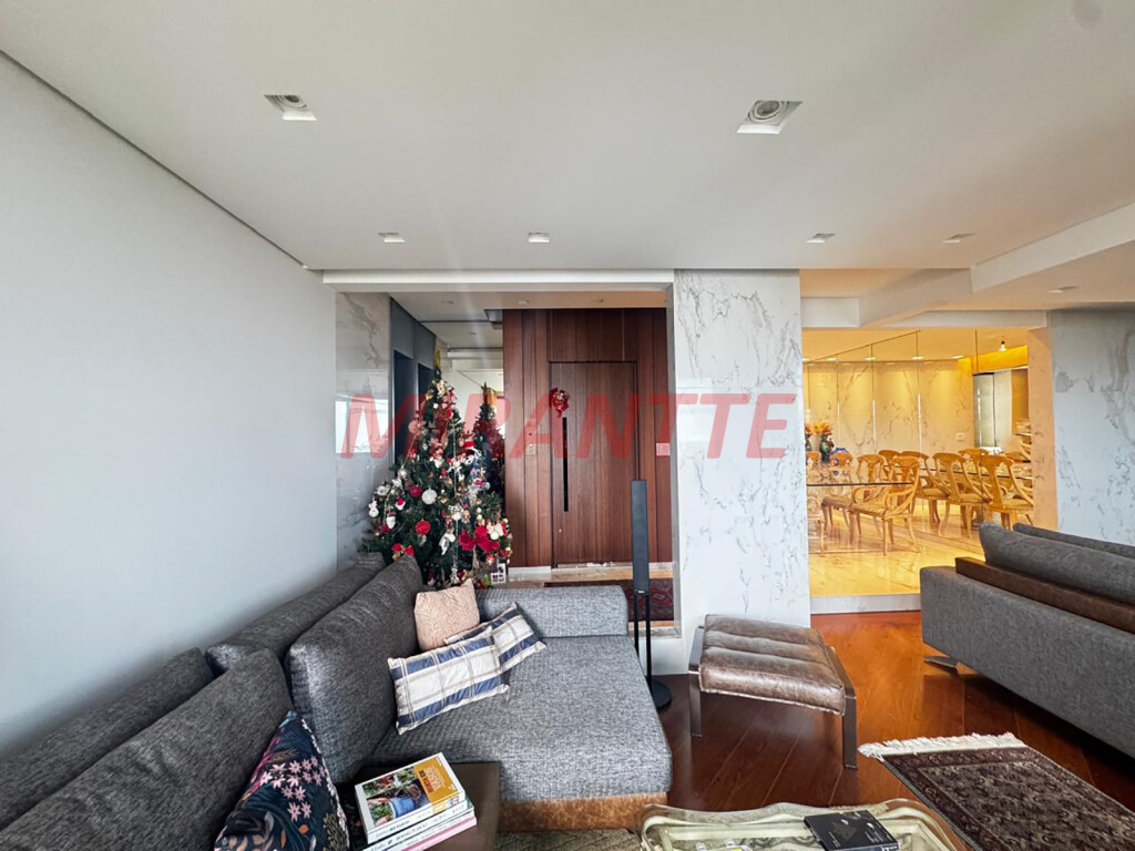 Apartamento de 212m² com 4 quartos em Santana