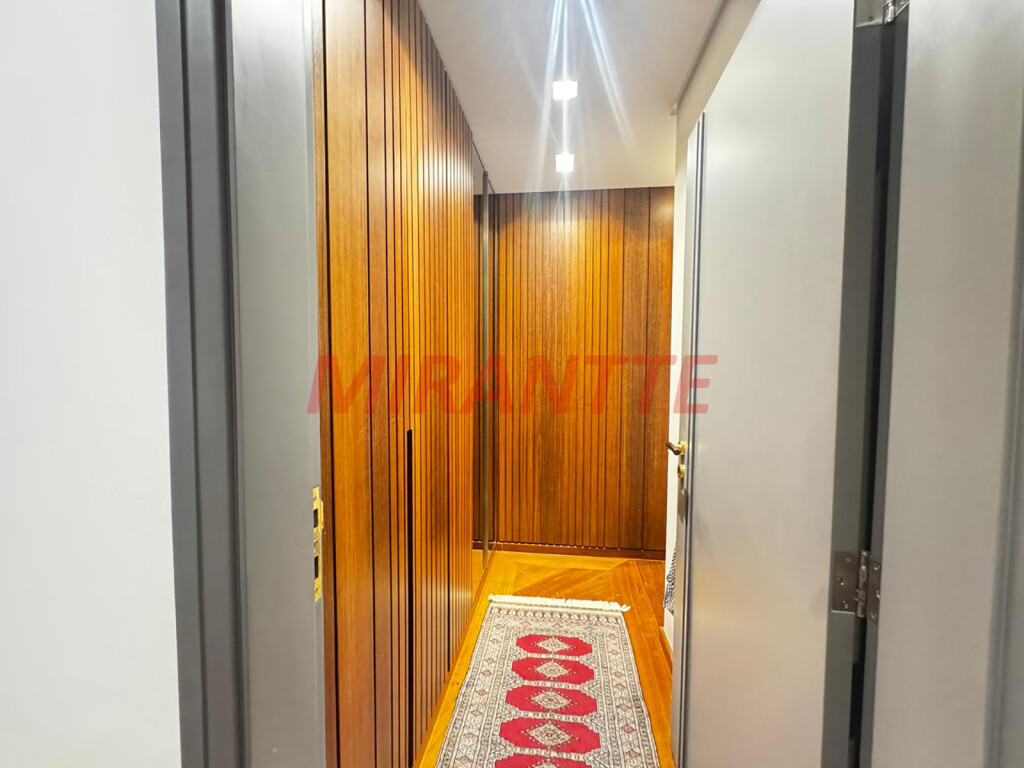 Apartamento de 212m² com 4 quartos em Santana