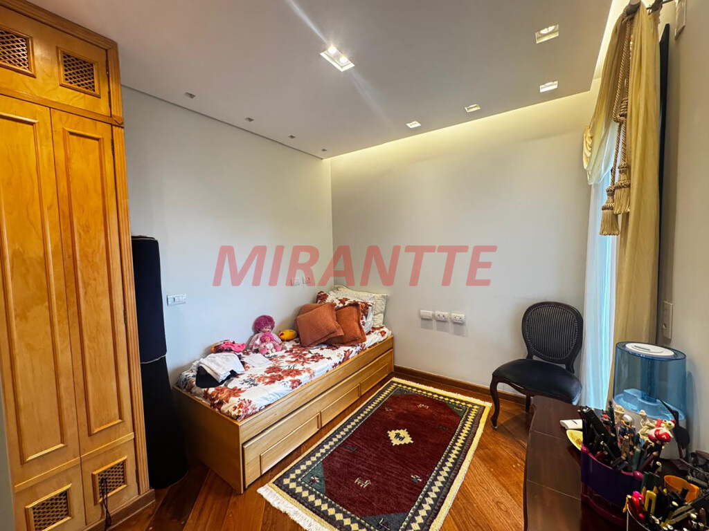 Apartamento de 212m² com 4 quartos em Santana