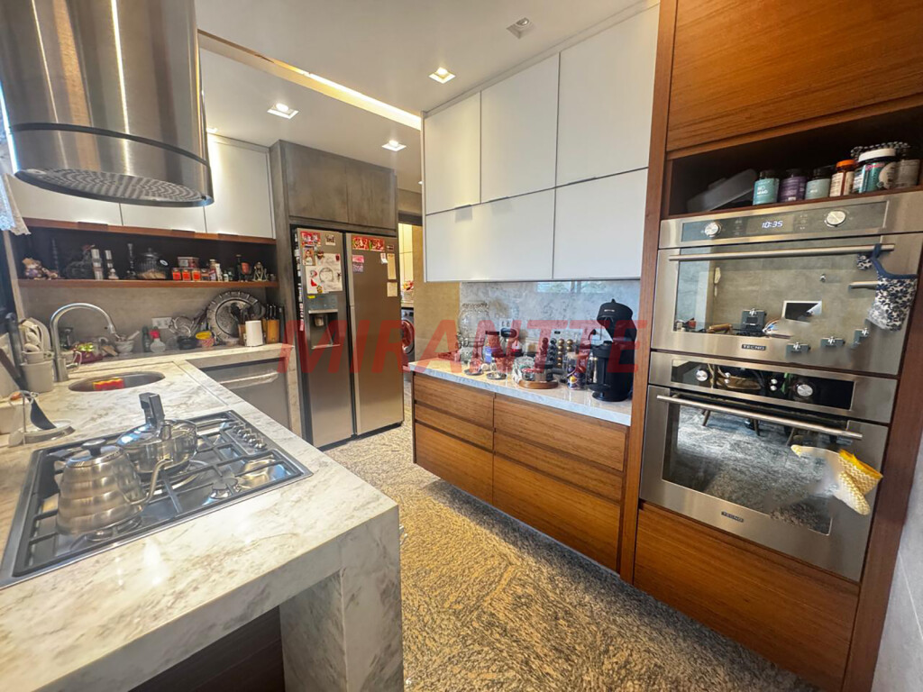 Apartamento de 212m² com 4 quartos em Santana