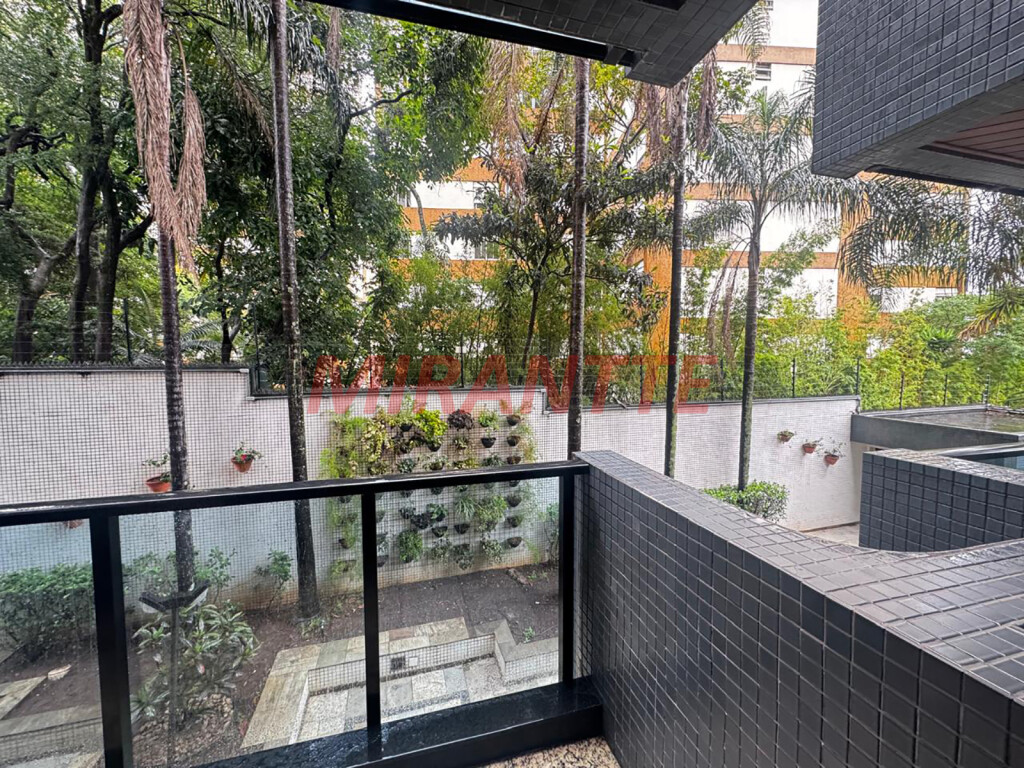 Apartamento de 212m² com 4 quartos em Santana