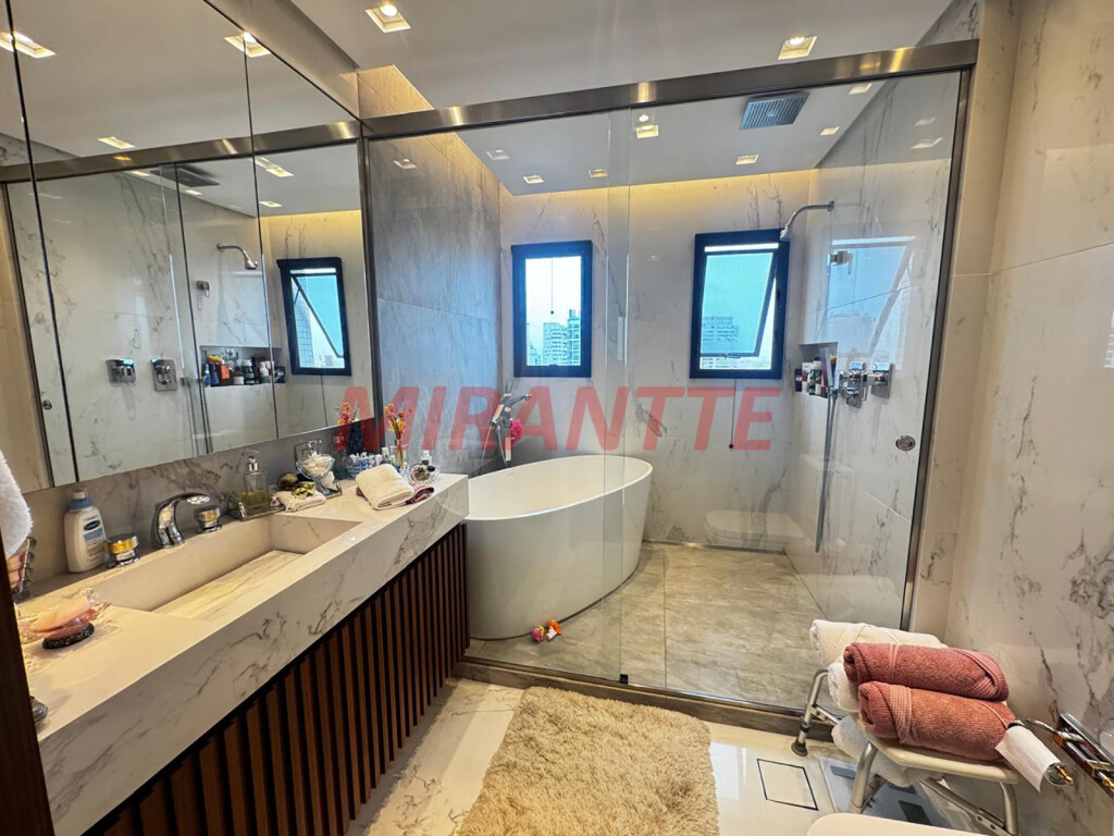 Apartamento de 212m² com 4 quartos em Santana