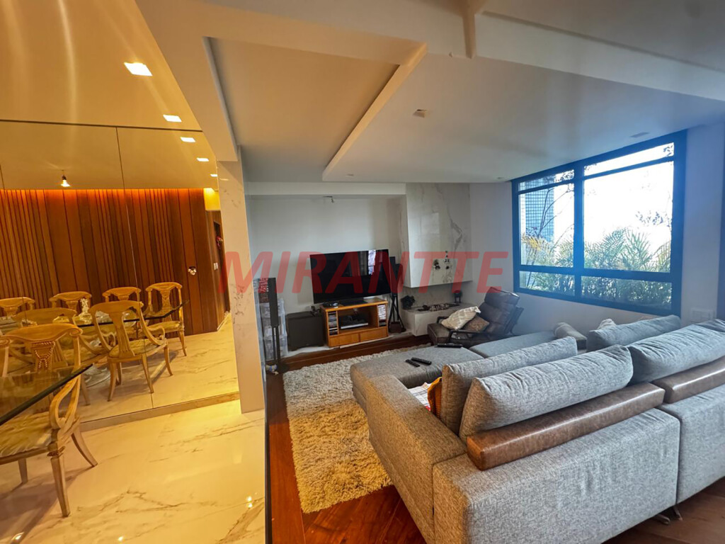 Apartamento de 212m² com 4 quartos em Santana