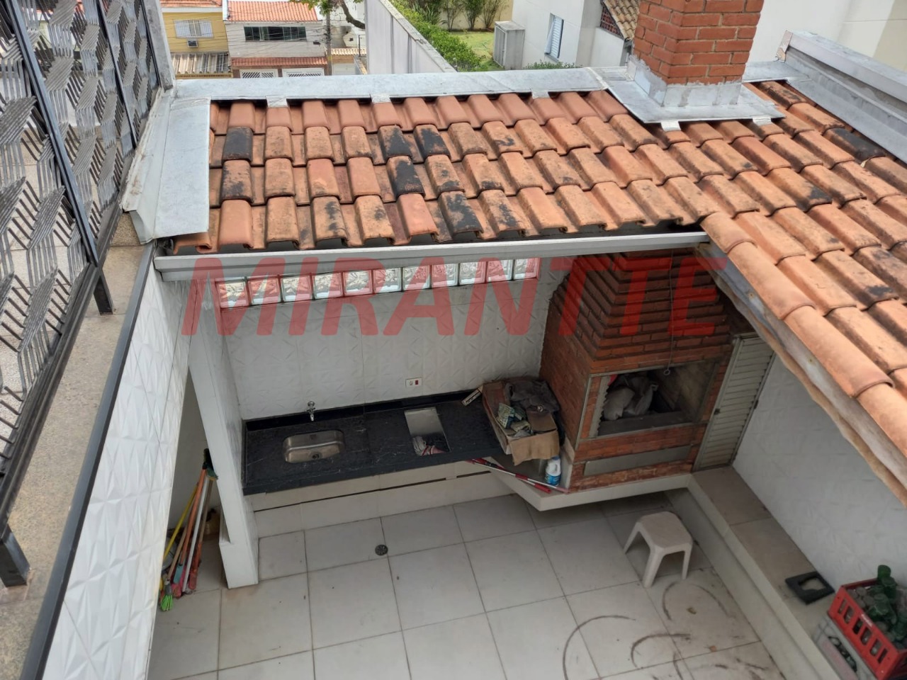 Sobrado de 328m² com 4 quartos em Jardim Japão