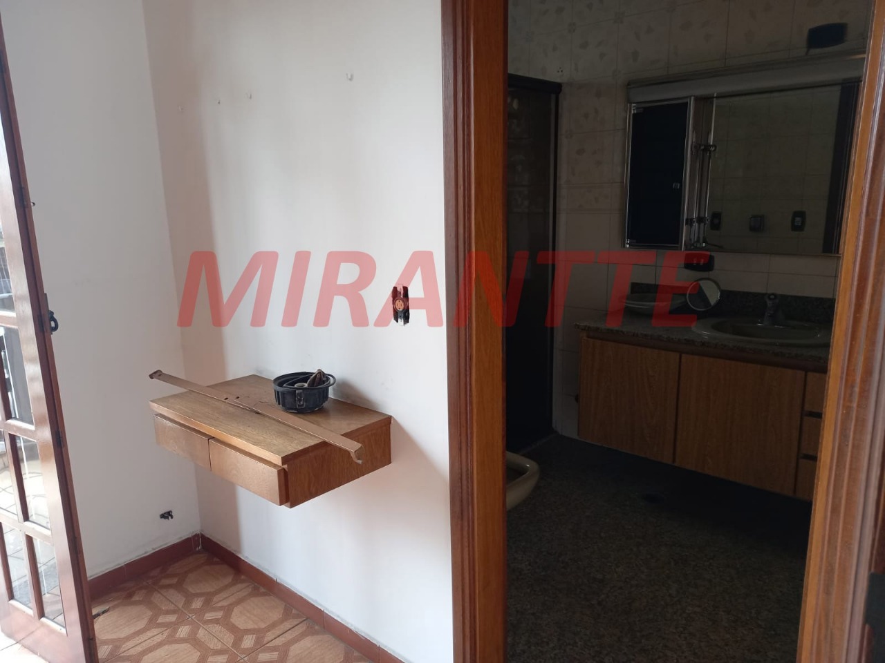 Sobrado de 328m² com 4 quartos em Jardim Japão