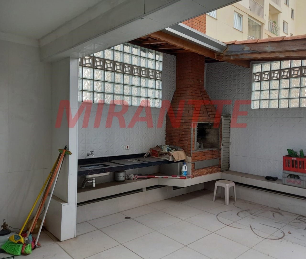 Sobrado de 328m² com 4 quartos em Jardim Japão