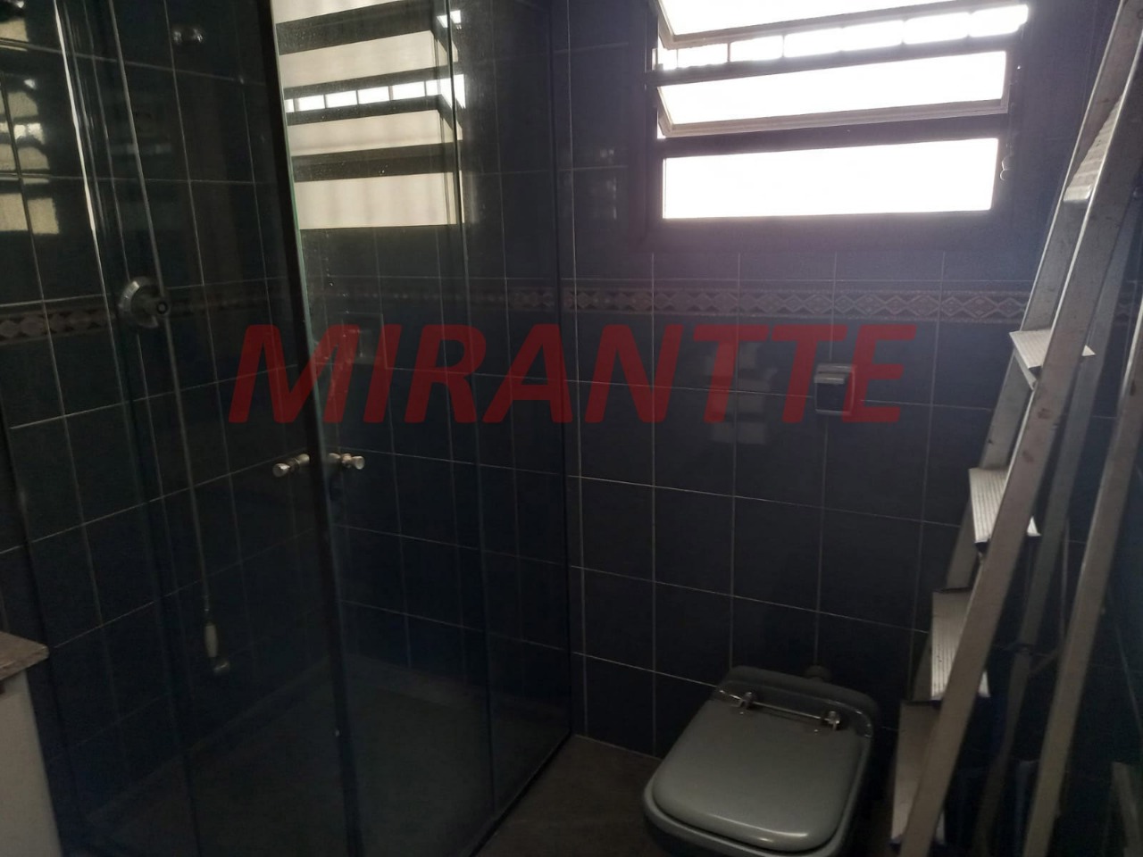 Sobrado de 328m² com 4 quartos em Jardim Japão