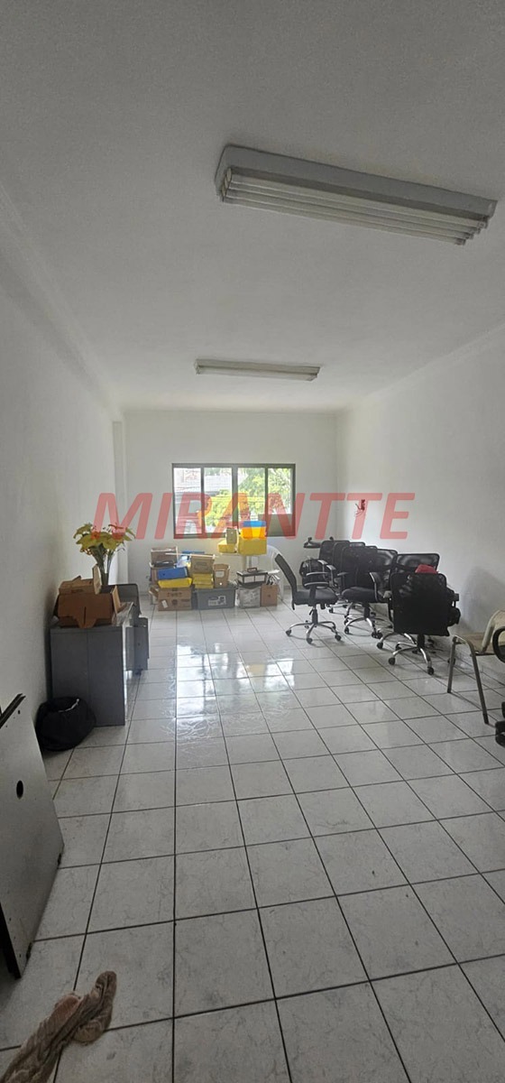Comercial de 227m² em Tremembe