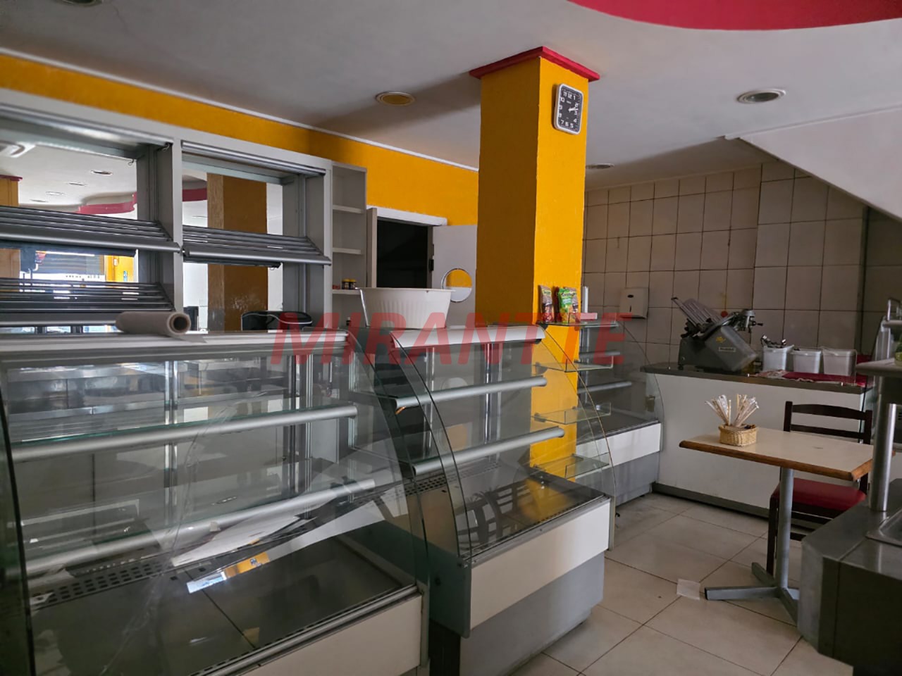 Comercial de 145m² em Santana