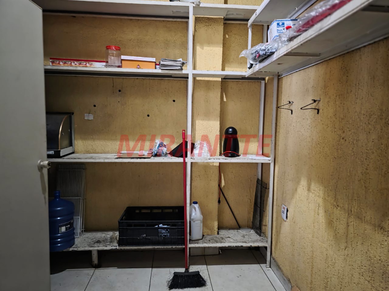 Comercial de 145m² em Santana
