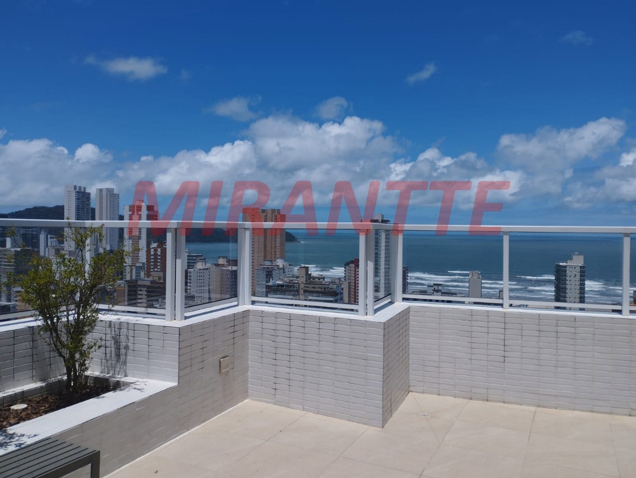 Apartamento de 92m² com 2 quartos em Guilhermina