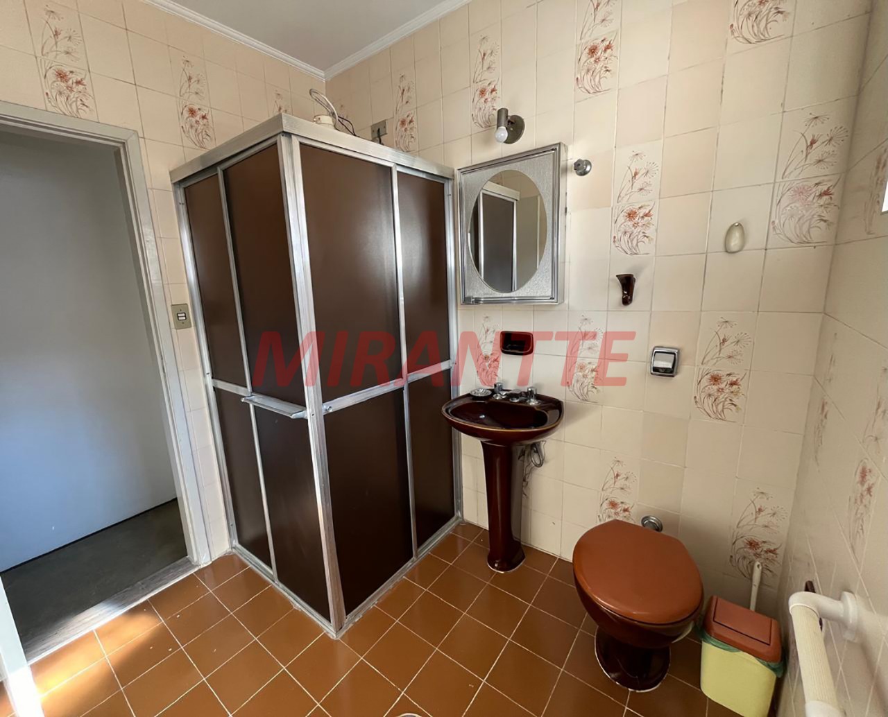Sobrado de 190m² com 3 quartos em Vila Mazzei