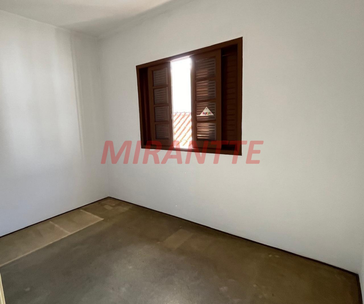 Sobrado de 190m² com 3 quartos em Vila Mazzei