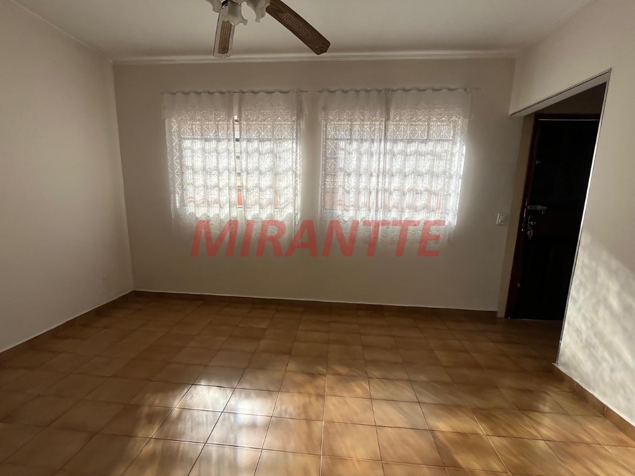 Sobrado de 190m² com 3 quartos em Vila Mazzei