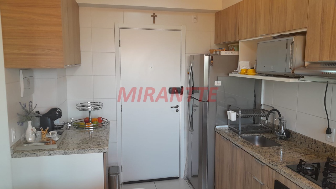 Apartamento de 33m² com 2 quartos em Parque Fongaro