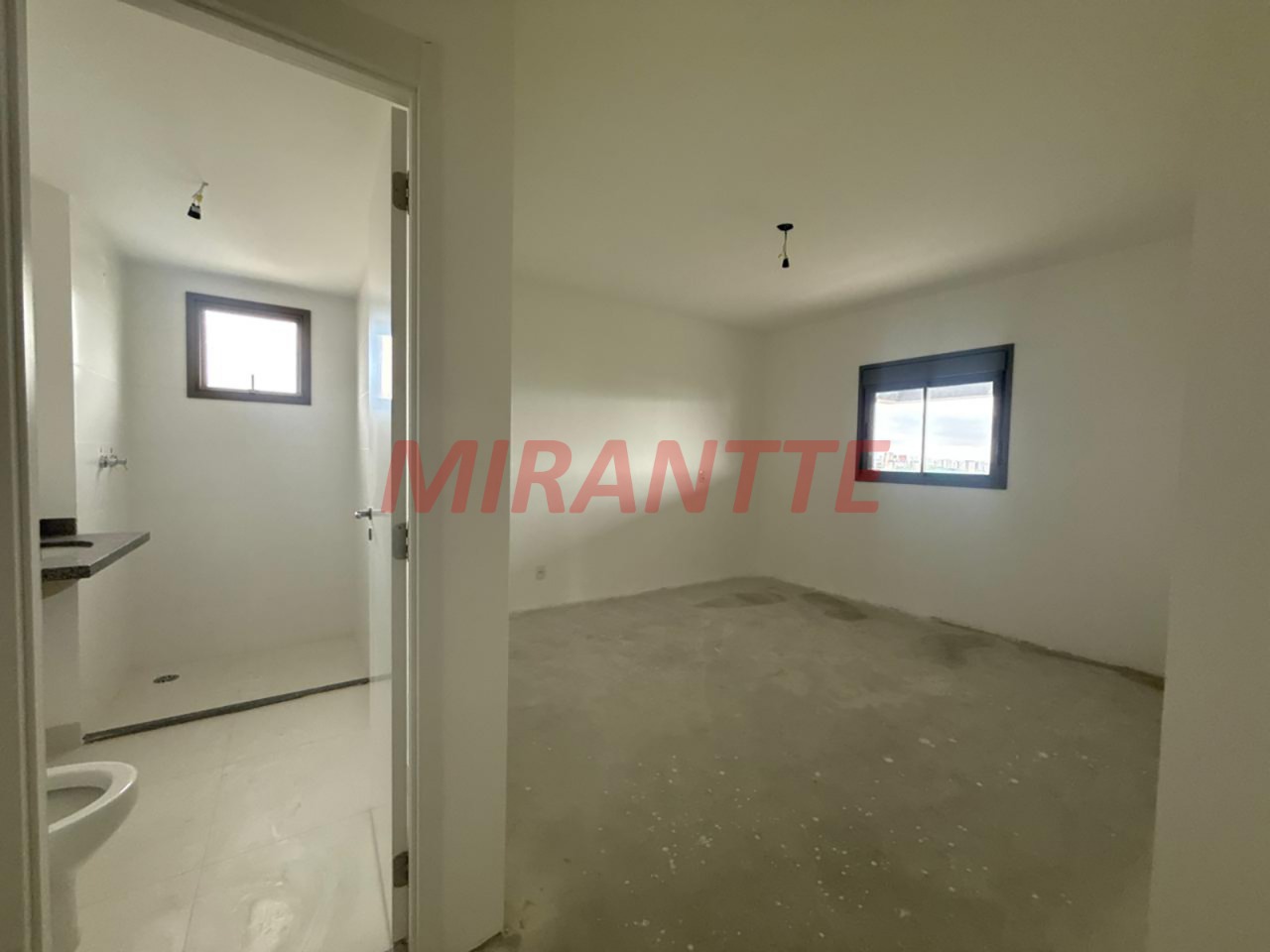 Apartamento de 244m² com 3 quartos em Santana