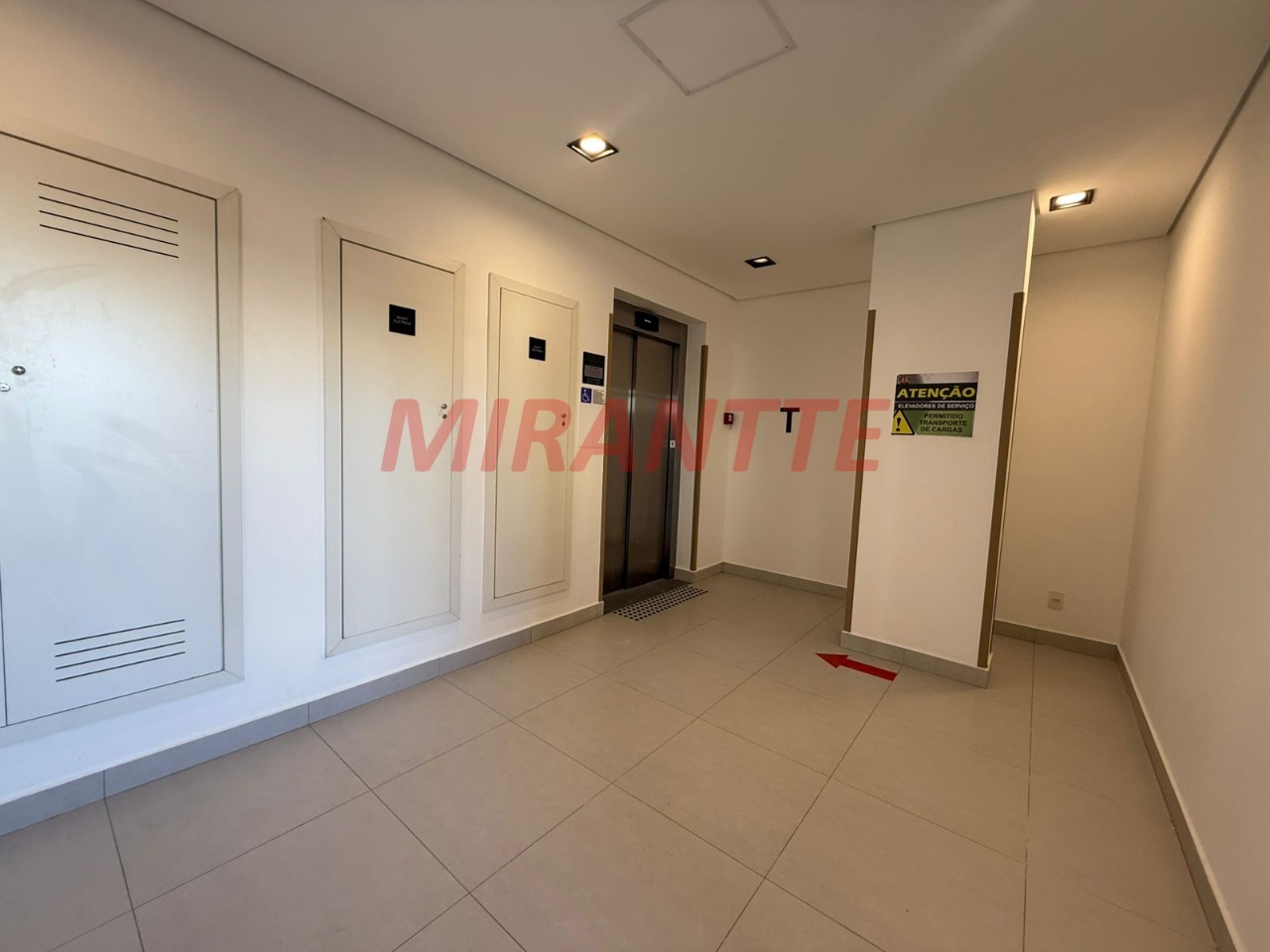 Apartamento de 244m² com 3 quartos em Santana