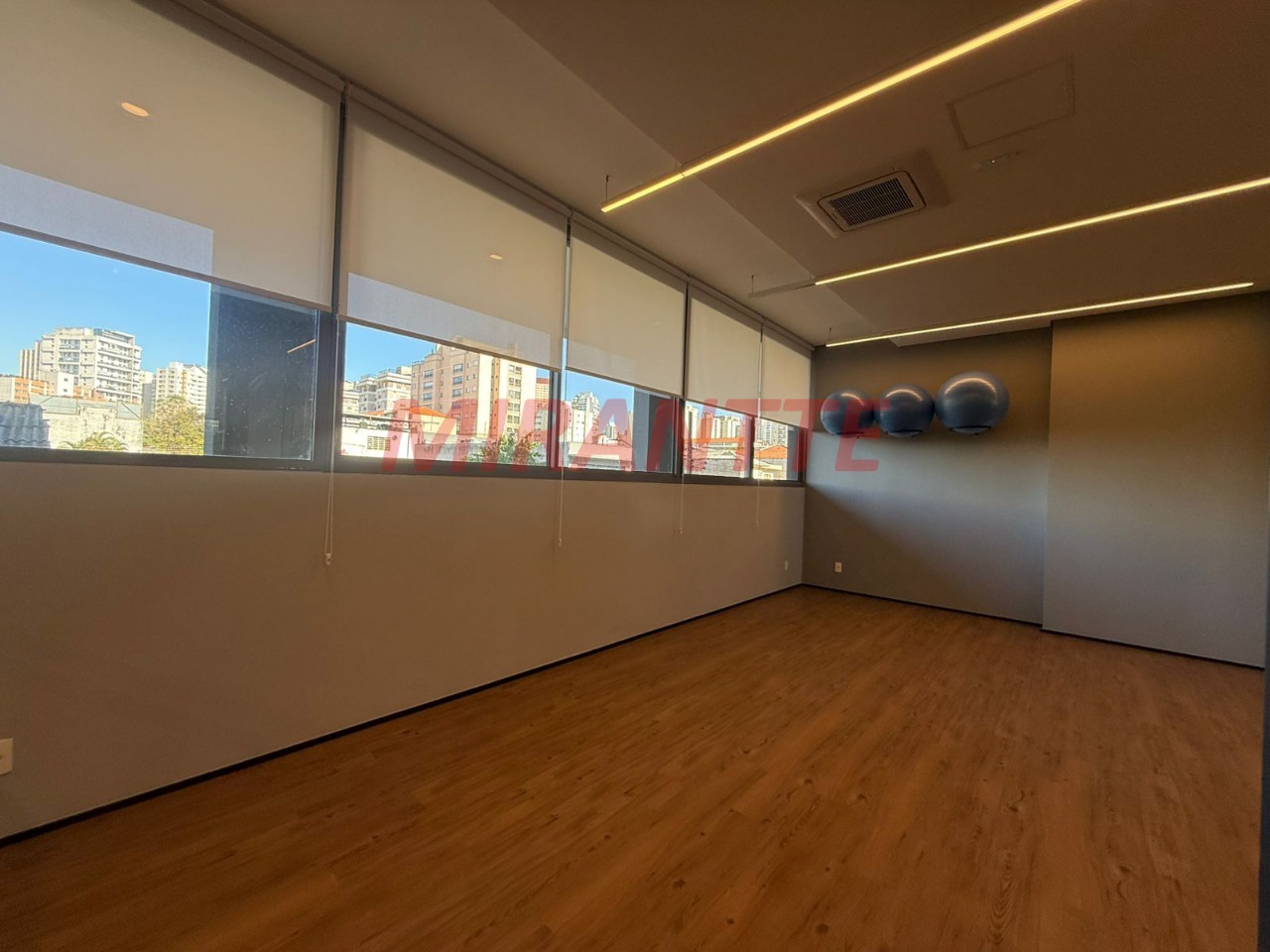 Apartamento de 244m² com 3 quartos em Santana