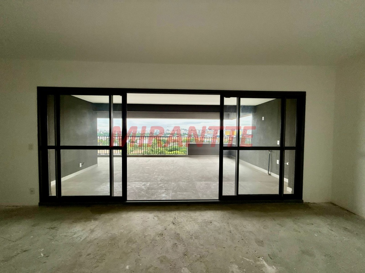 Apartamento de 244m² com 3 quartos em Santana