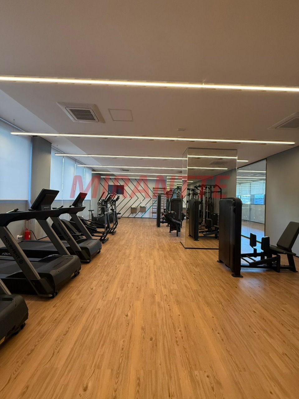 Apartamento de 244m² com 3 quartos em Santana