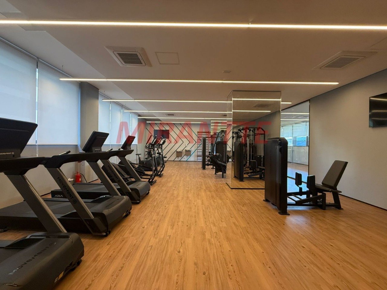 Apartamento de 244m² com 3 quartos em Santana