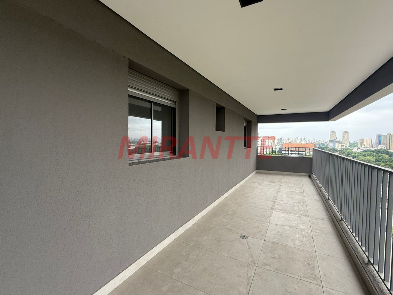 Apartamento de 244m² com 3 quartos em Santana