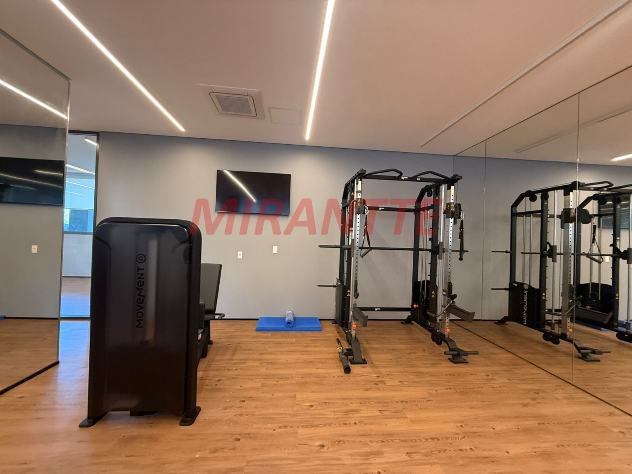 Apartamento de 244m² com 3 quartos em Santana