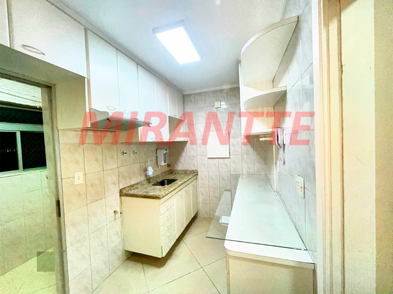 Apartamento de 65m² com 2 quartos em Água Fria