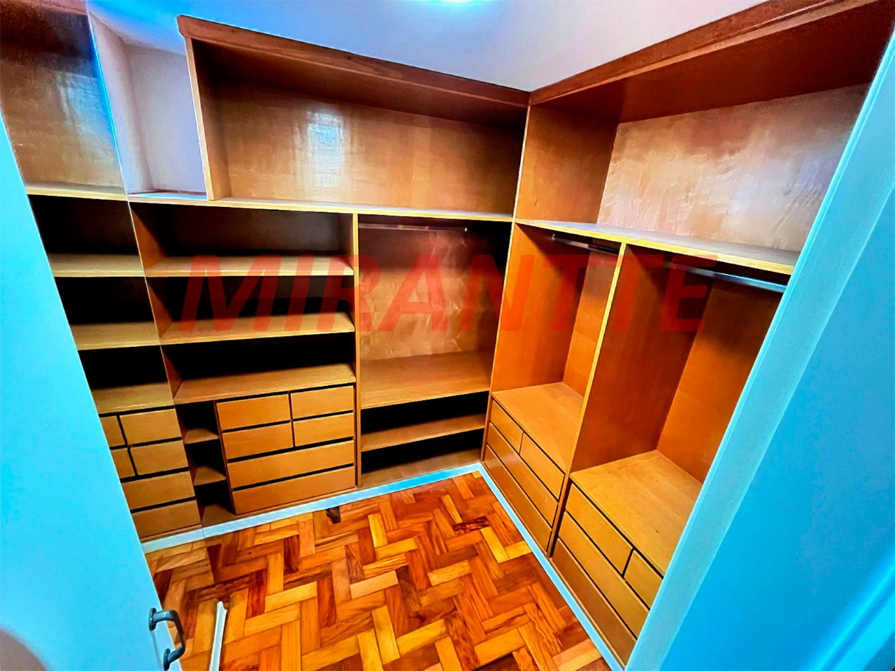 Apartamento de 65m² com 2 quartos em Água Fria