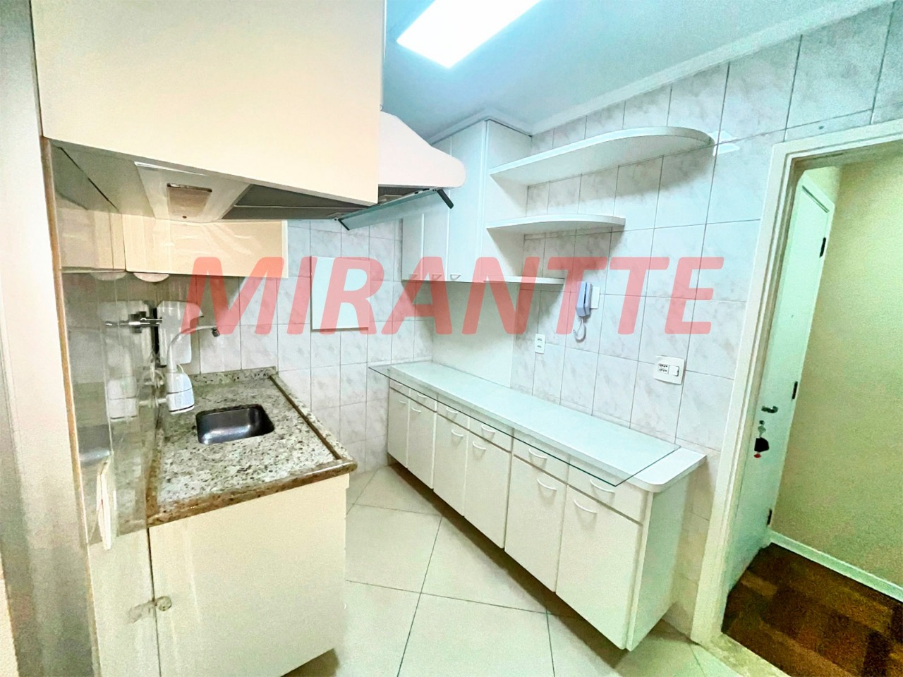 Apartamento de 65m² com 2 quartos em Água Fria