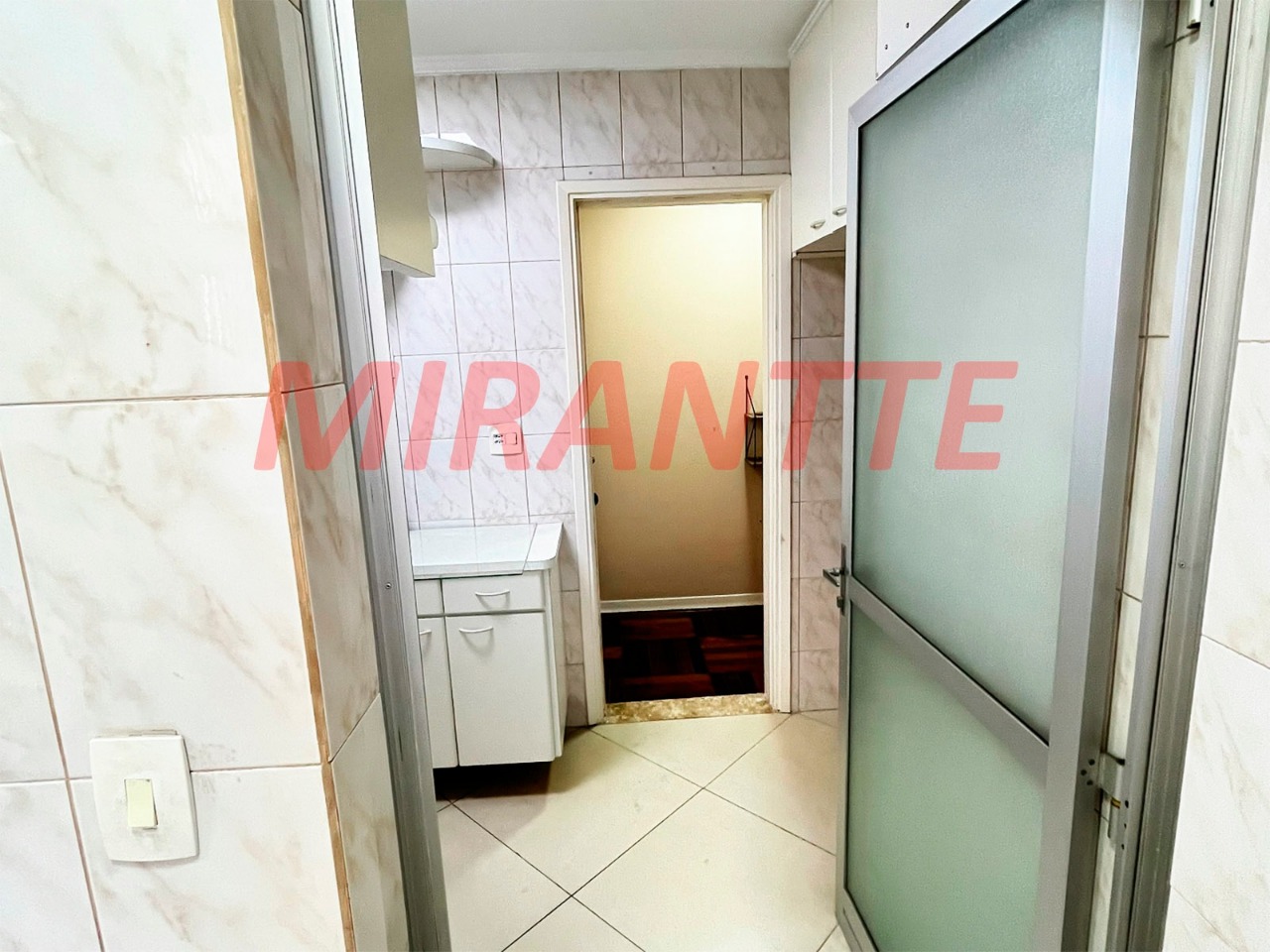 Apartamento de 65m² com 2 quartos em Água Fria