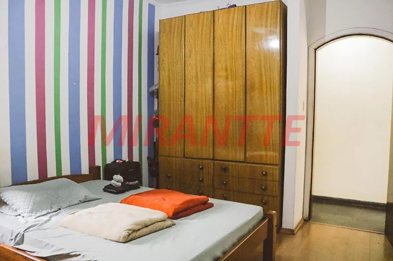 Sobrado de 330m² com 3 quartos em Vila Celeste