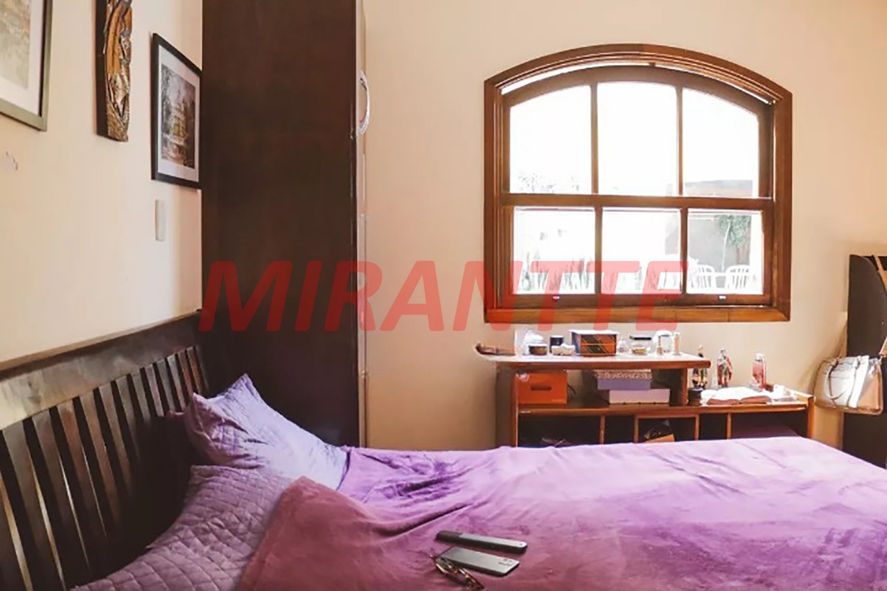 Sobrado de 330m² com 3 quartos em Vila Celeste