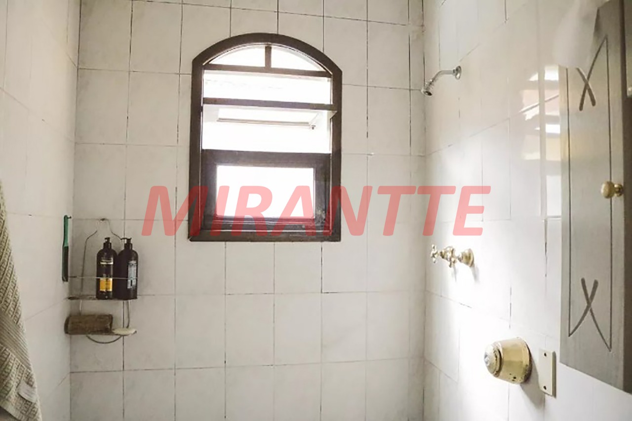 Sobrado de 330m² com 3 quartos em Vila Celeste