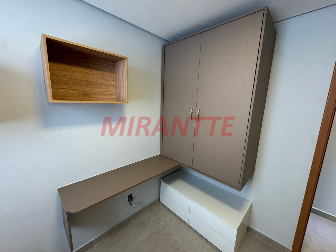 Apartamento de 44m² com 2 quartos em Jardim Iris