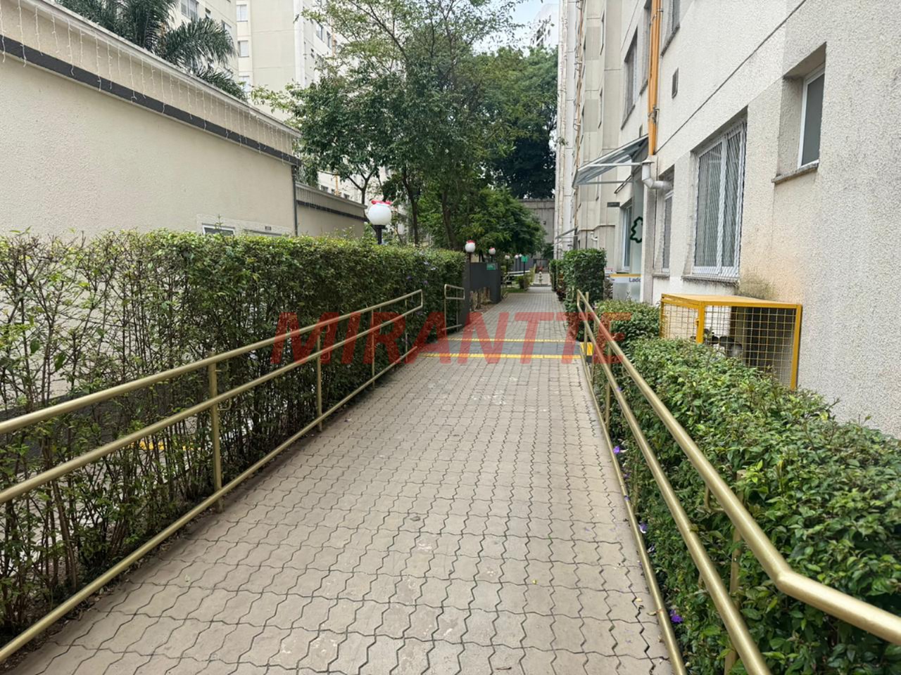 Apartamento de 44m² com 2 quartos em Jardim Iris