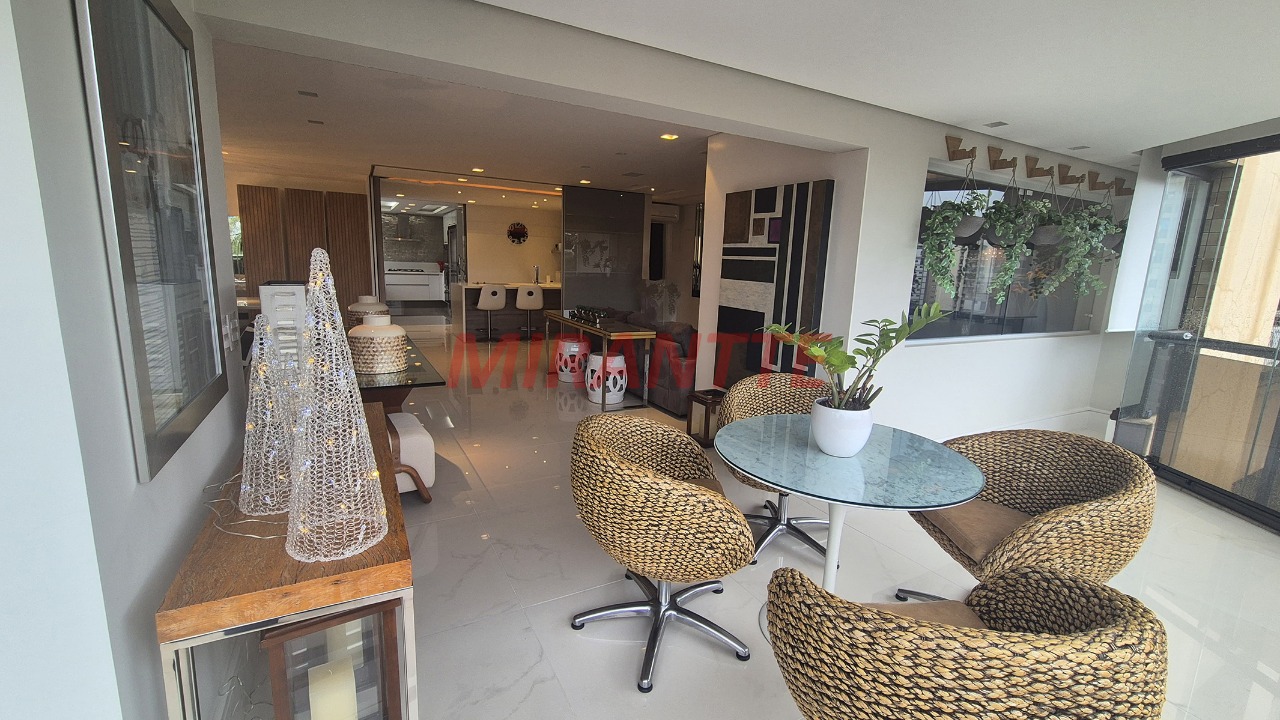 Apartamento de 240m² com 3 quartos em Jardim Luzitânia